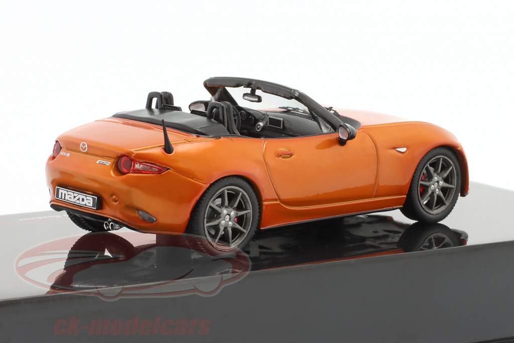 Mazda MX-5 Roadster year 2019 orange metallic 1:43 Ixo
