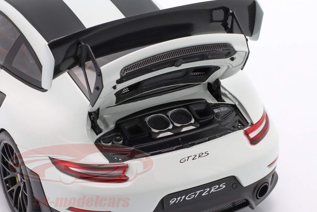 Porsche 911 (991 II) GT2 RS Paquete Weissach 2017 blanco 1:18 AUTOart