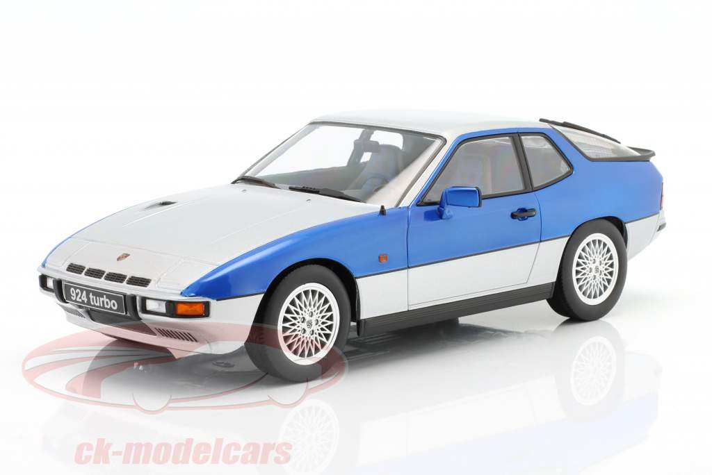 Porsche 924 Turbo Anno di costruzione 1986 d&#39;argento / blu 1:18 KK-Scale