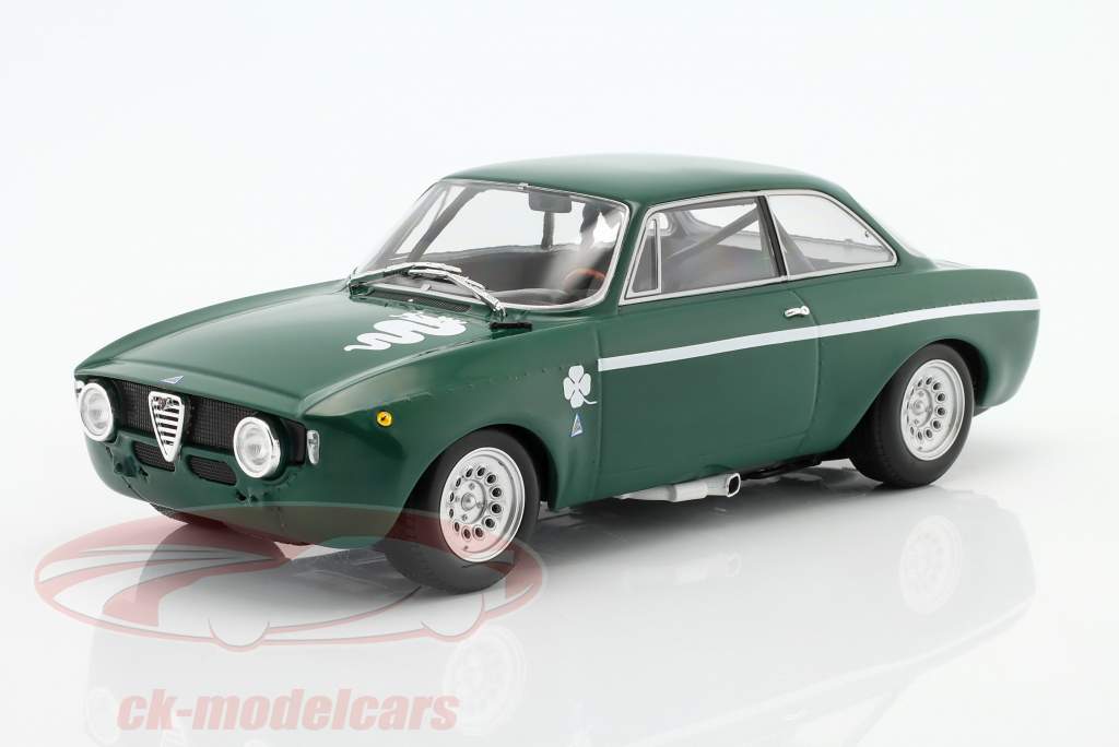 Alfa Romeo GTA 1300 Junior Byggeår 1971 grøn 1:18 Minichamps