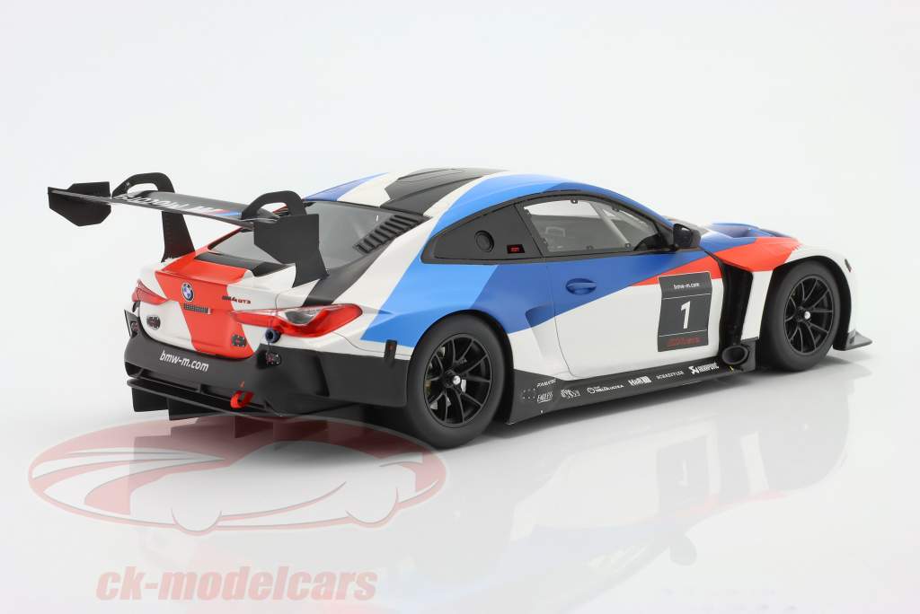 BMW M4 GT3 #1 Presentation Car 2021 Blanco / azul / rojo 1:18 TrueScale