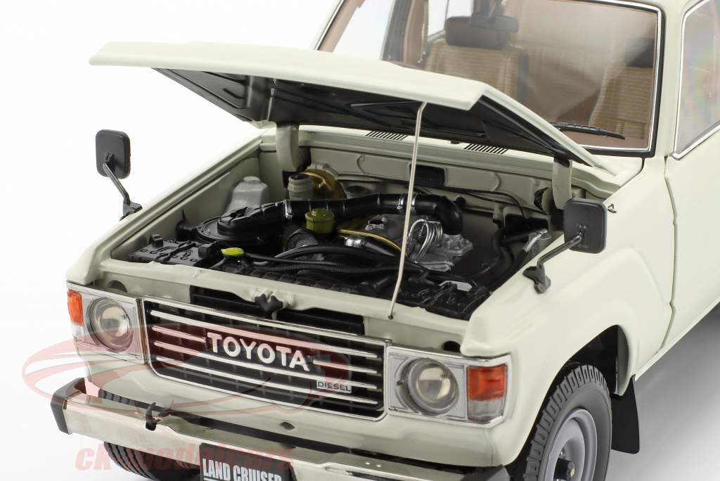 Toyota Land Cruiser 60 RHD Año de construcción 1980 Blanco 1:18 Kyosho