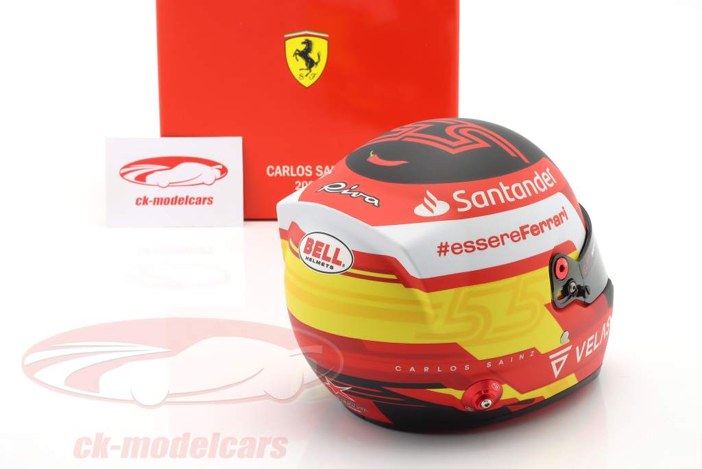 Carlos Sainz jr. #55 Scuderia Ferrari formule 1 2022 casque 1:2 Bell