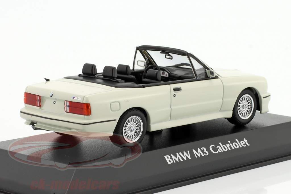 BMW M3 (E30) Cabriolet Byggeår 1988 hvid 1:43 Minichamps
