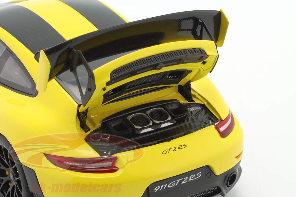 Porsche 911 (991 II) GT2 RS Weissach packages 2017 racing yellow 1:18 AUTOart