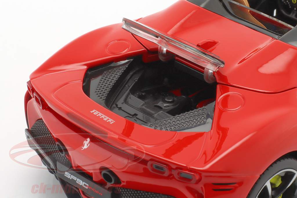 Ferrari SF90 Spider Ano de construção 2021 vermelho 1:18 Bburago