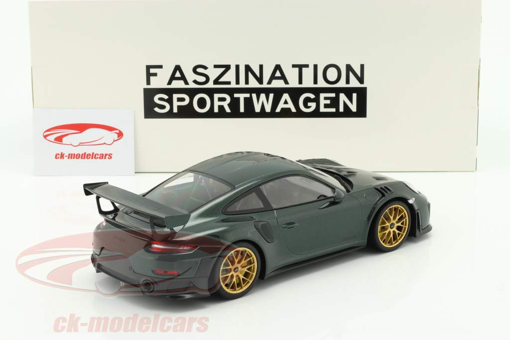 Porsche 911 (991 II) GT2 RS Weissach Paket 2018 British racing grün / goldene Felgen 1:18 Minichamps