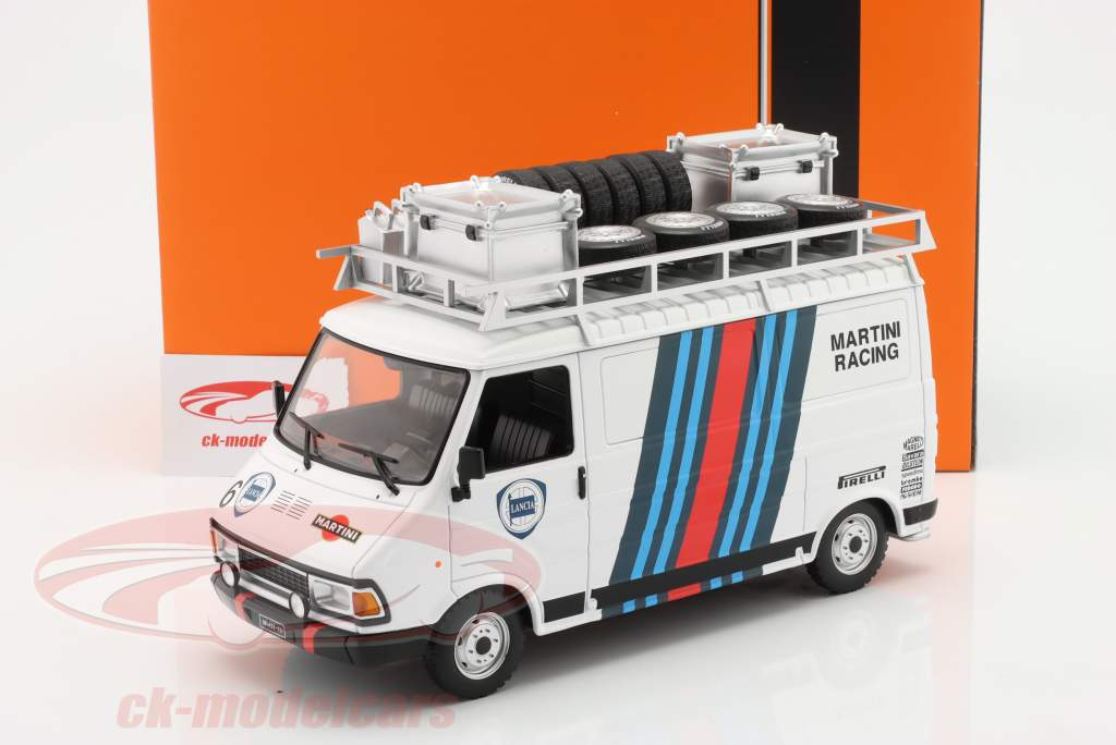 Fiat 242 varevogn Rallye Assistance Martini Racing 1986 1:18 Ixo