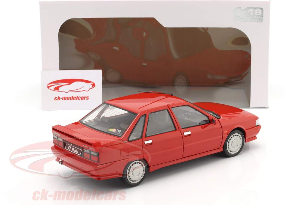 Renault 21 Turbo MK I Baujahr 1988 rot 1:18 Solido