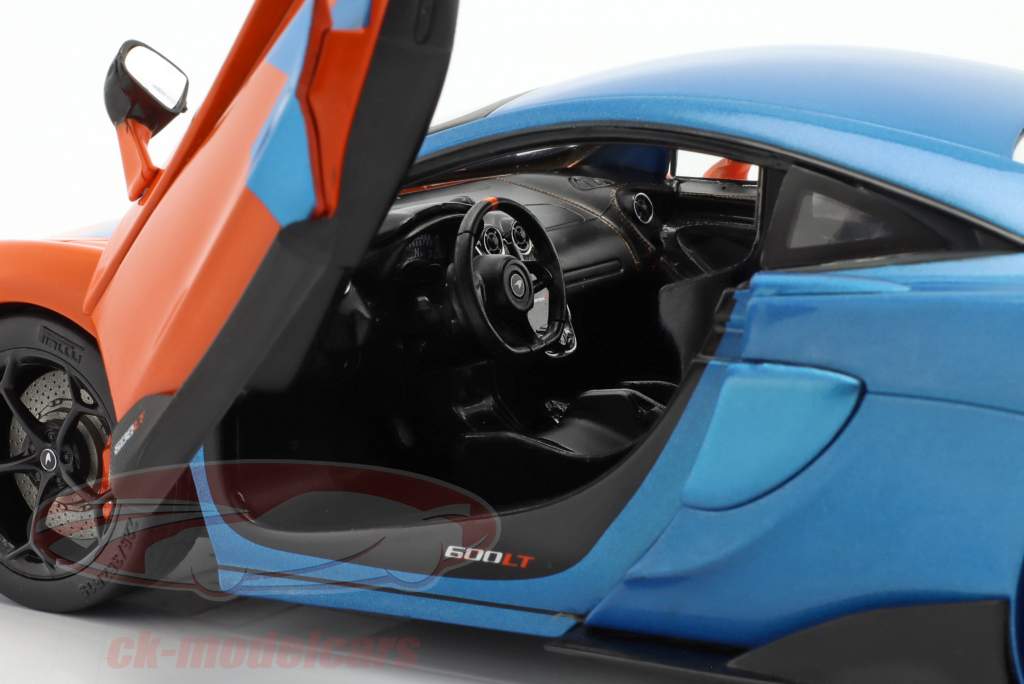 McLaren 600LT F1 Tribute Livery Byggeår 2019 orange / blå metallisk 1:18 Solido