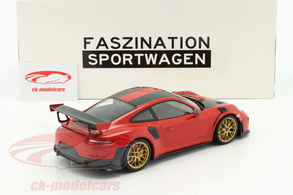 Porsche 911 (991 II) GT2 RS Weissach pakke 2018 rød / gylden fælge 1:18 Minichamps