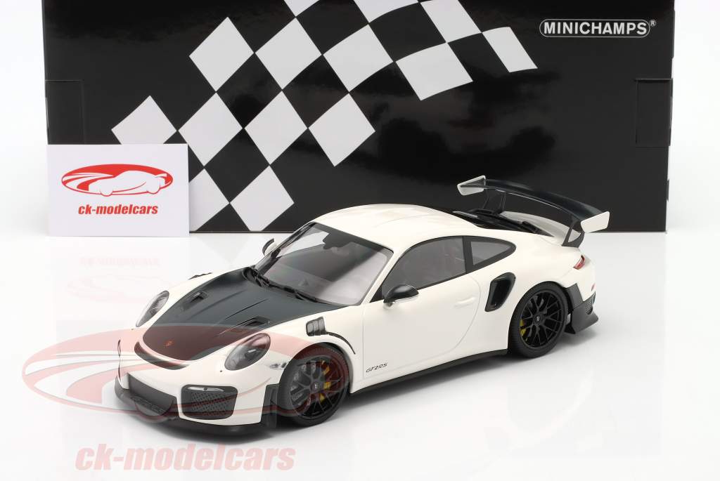 Porsche 911 (991 II) GT2 RS Weissach pakke 2018 hvid / sort fælge 1:18 Minichamps