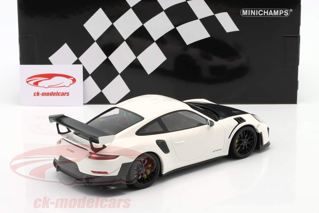 Porsche 911 (991 II) GT2 RS Weissach pakke 2018 hvid / sort fælge 1:18 Minichamps