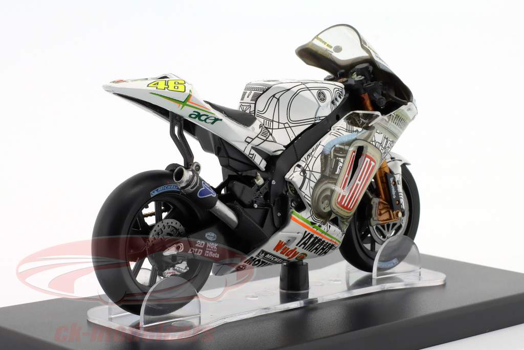 Valentino Rossi Yamaha YZR-M1 #46 mostrare bicicletta MotoGP Valenzano 2007 1:18 Altaya