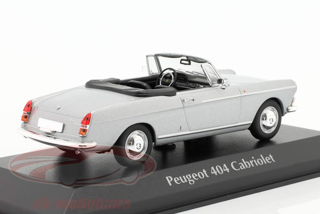 Peugeot 404 convertible Año de construcción 1962 plata 1:43 Minichamps