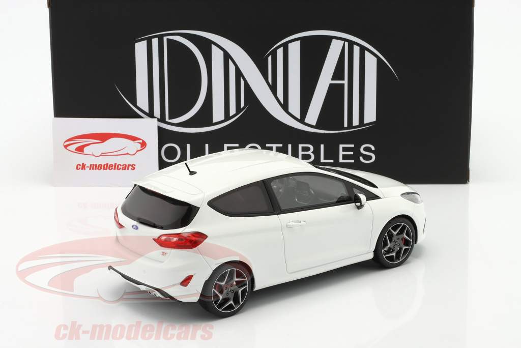 Ford Fiesta ST Byggeår 2020 frozen hvid 1:18 DNA Collectibles