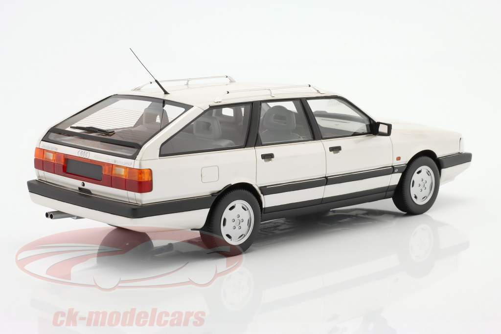 Audi 200 Avant 20V quattro year 1991 pearl white 1:18 DNA Collectibles