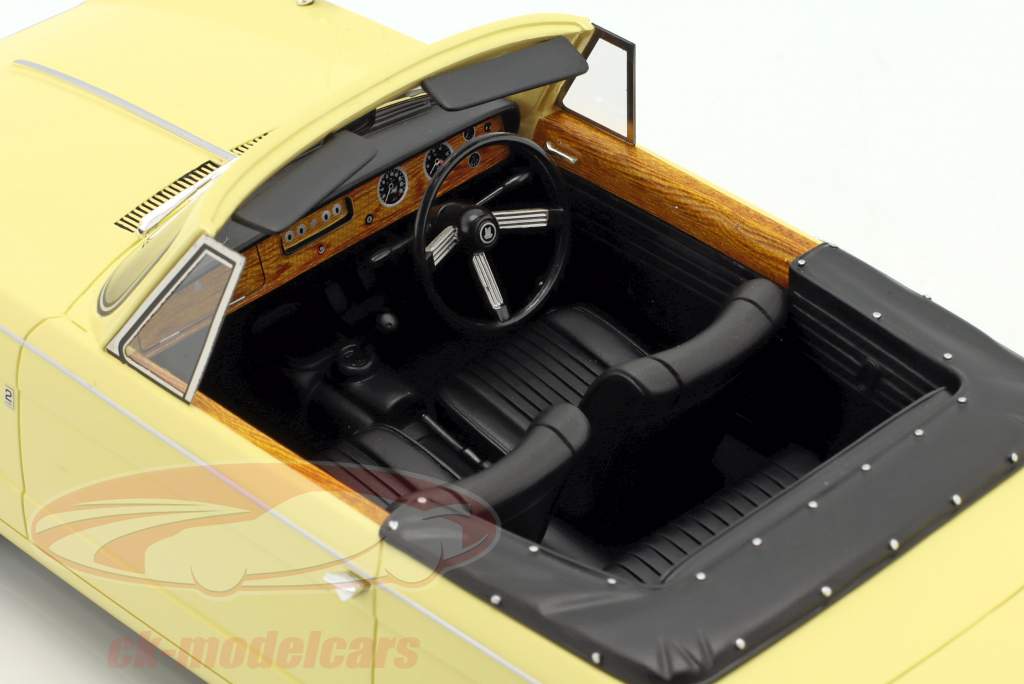 Triumph Vitesse Mk II DHC convertible RHD Año de construcción 1968 crema amarillo 1:18 Cult Scale