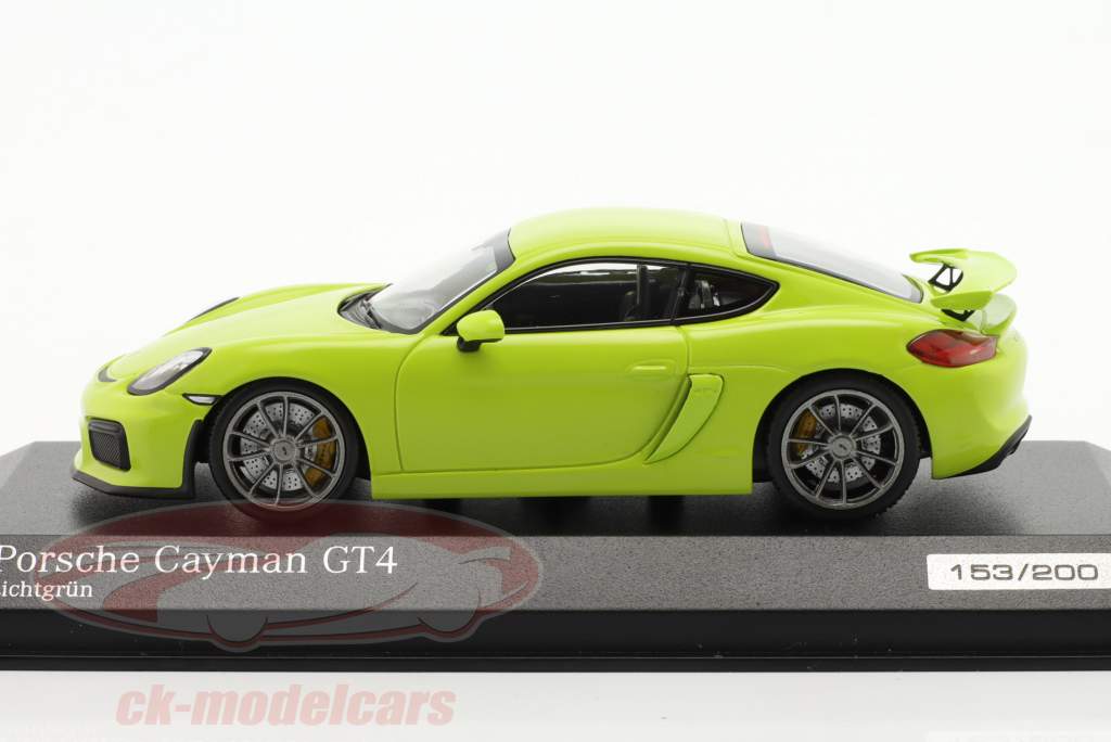 Porsche Cayman GT4 licht grün 1:43 Minichamps