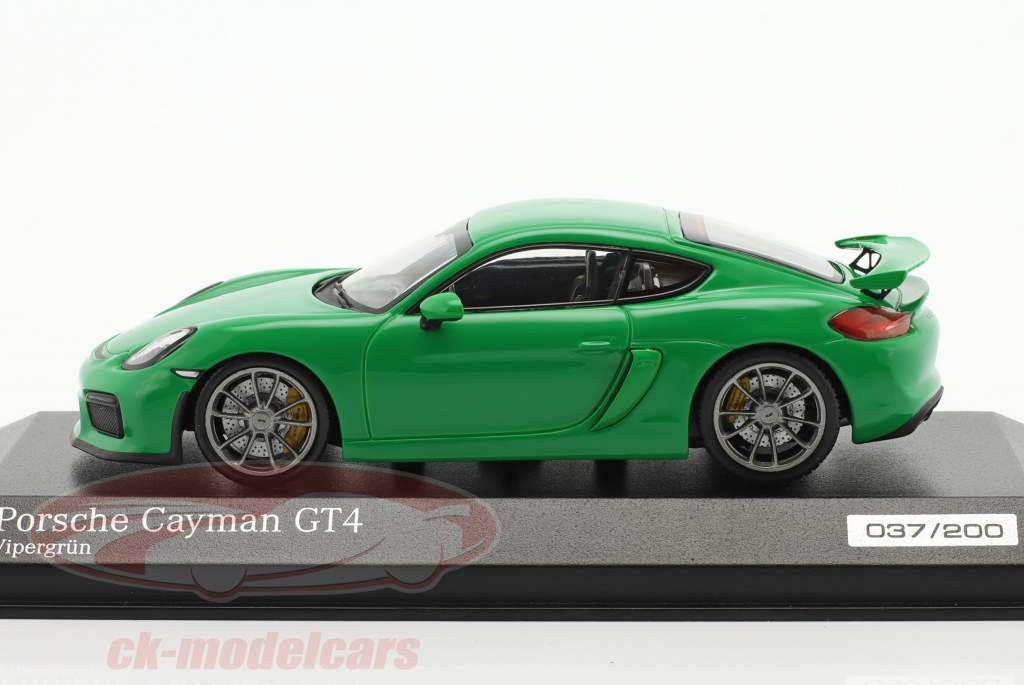 Porsche Cayman GT4 víbora verde 1:43 Minichamps