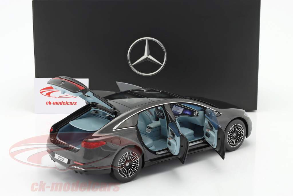 Mercedes-Benz EQS (V297) Ano de construção 2022 cinza grafite 1:18 NZG
