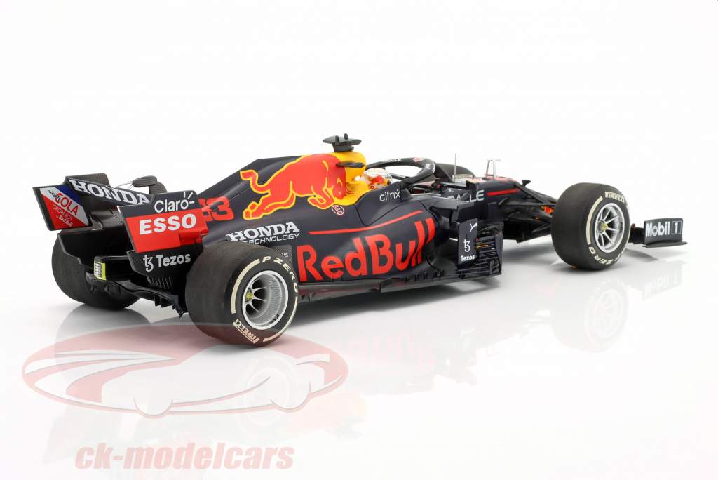 M. Verstappen Red Bull RB16B #33 ganador Francia GP F1 Campeón mundial 2021 1:18 Minichamps