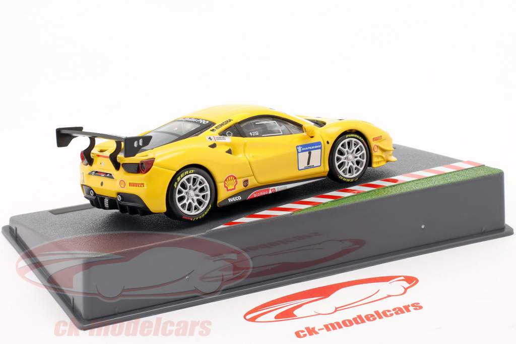 Ferrari 488 Challenge #1 amarelo 1:43 Altaya