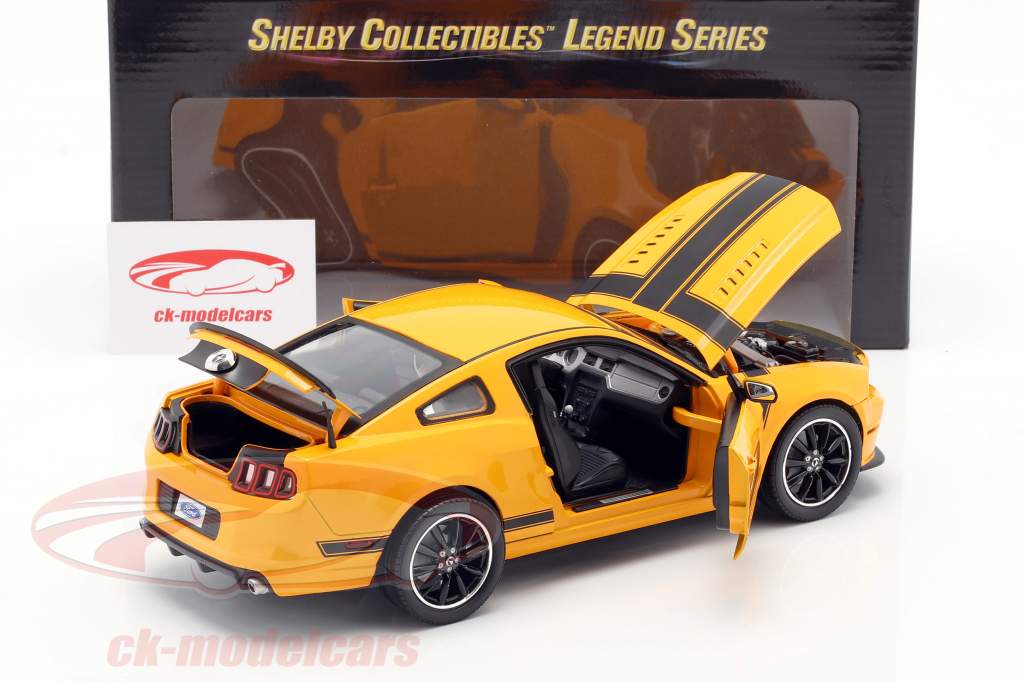 Ford Mustang Boss 302 2013 gelb / schwarz 1:18 ShelbyCollectibles / 2.Wahl