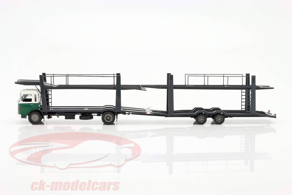 M.A.N. car transporter with Trailer year 1970 green / white 1:43 Ixo