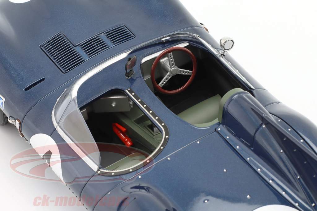 Jaguar D-Type #4 ganador 24h LeMans 1956 Sanderson, Flockhart 1:18 CMR