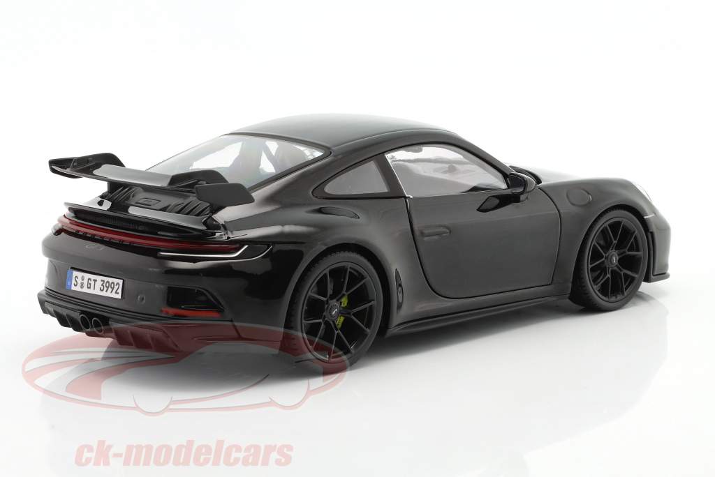 Porsche 911 (992) GT3 建設年 2022 黒 1:18 Maisto