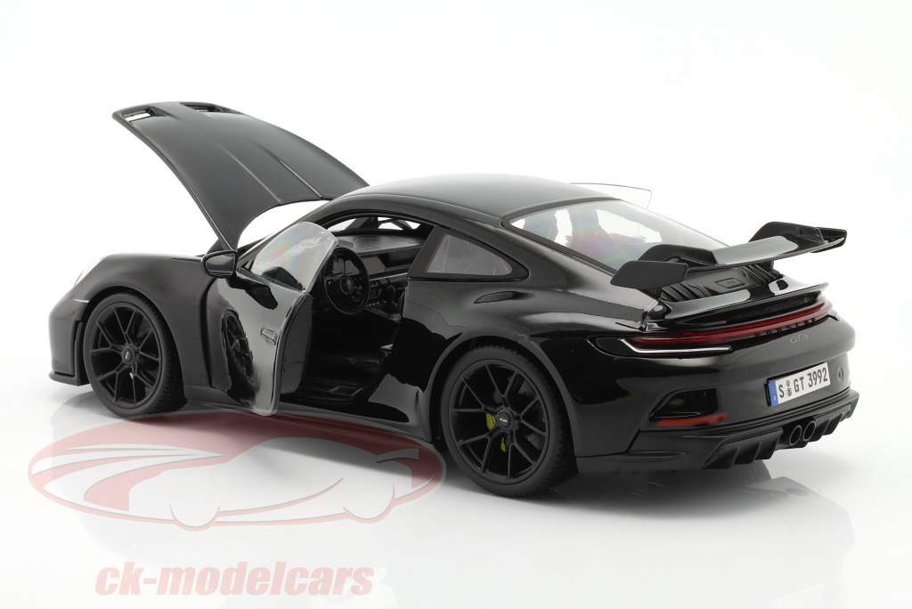 Porsche 911 (992) GT3 Año de construcción 2022 negro 1:18 Maisto