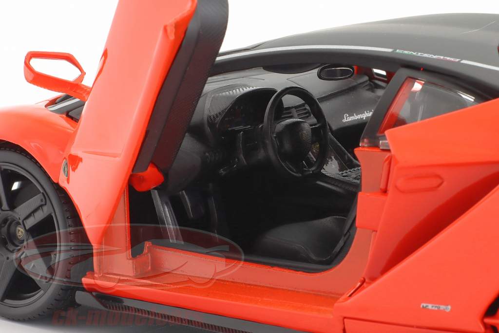 Lamborghini Centenario LP770-4 Año de construcción 2016 naranja 1:18 Maisto