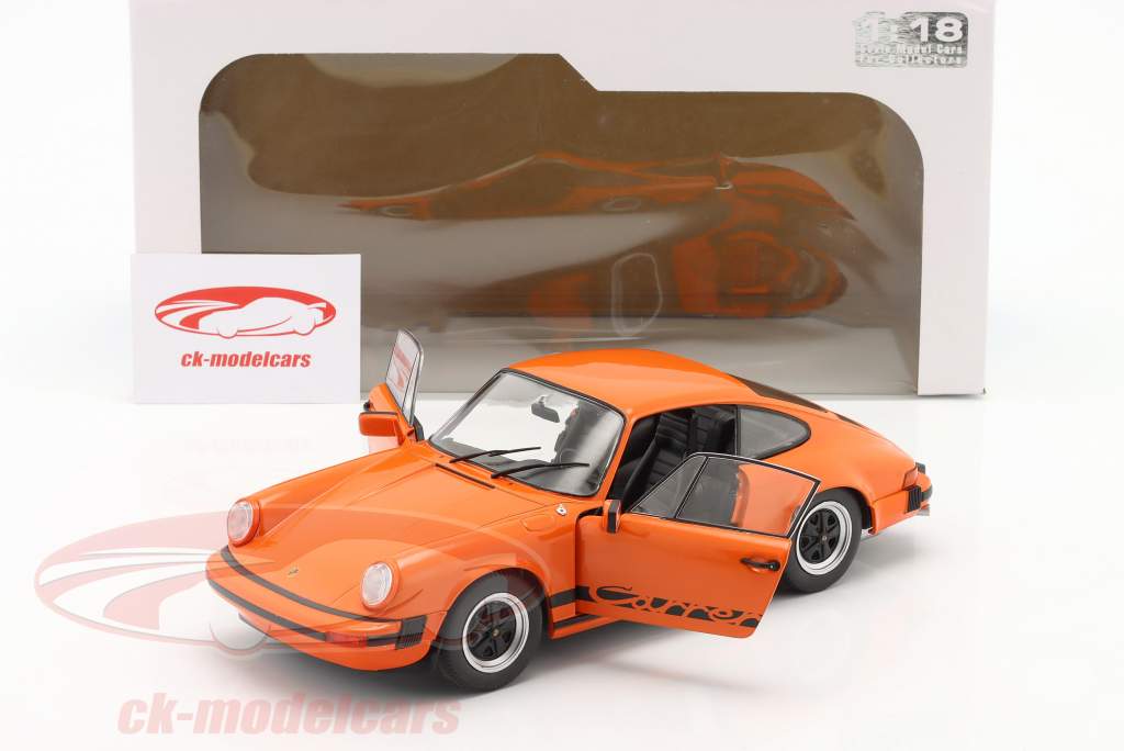 Porsche 911 (930) 3.0 Carrera Baujahr 1977 orange 1:18 Solido