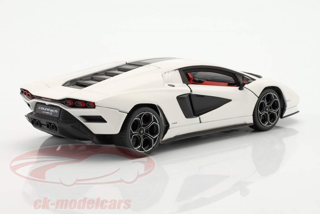 Lamborghini Countach LPI 800-4 Byggeår 2022 hvid 1:24 Bburago