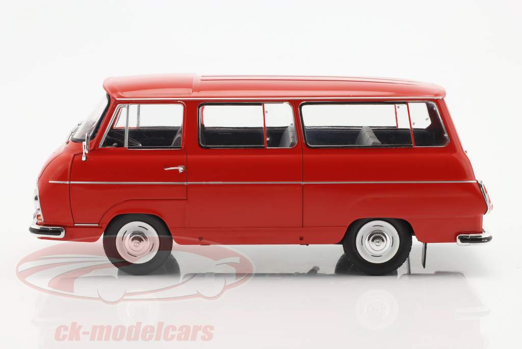 Skoda 1203 Minibus year 1968 red 1:24 WhiteBox
