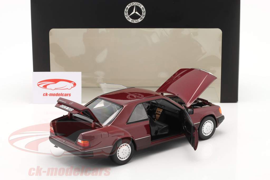 Mercedes-Benz 300 CE-24 Coupe (C124) Byggeår 1988-1992 almandin rød 1:18 Norev