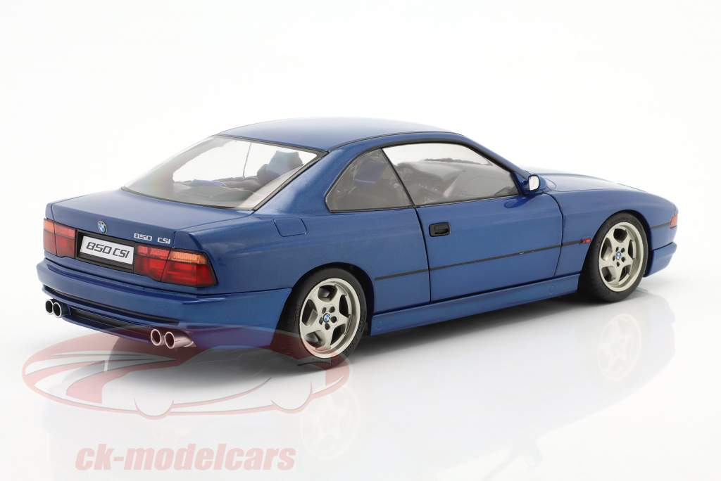 BMW 850 CSI (E31) Ano de construção 1990 azul de tobago 1:18 Solido