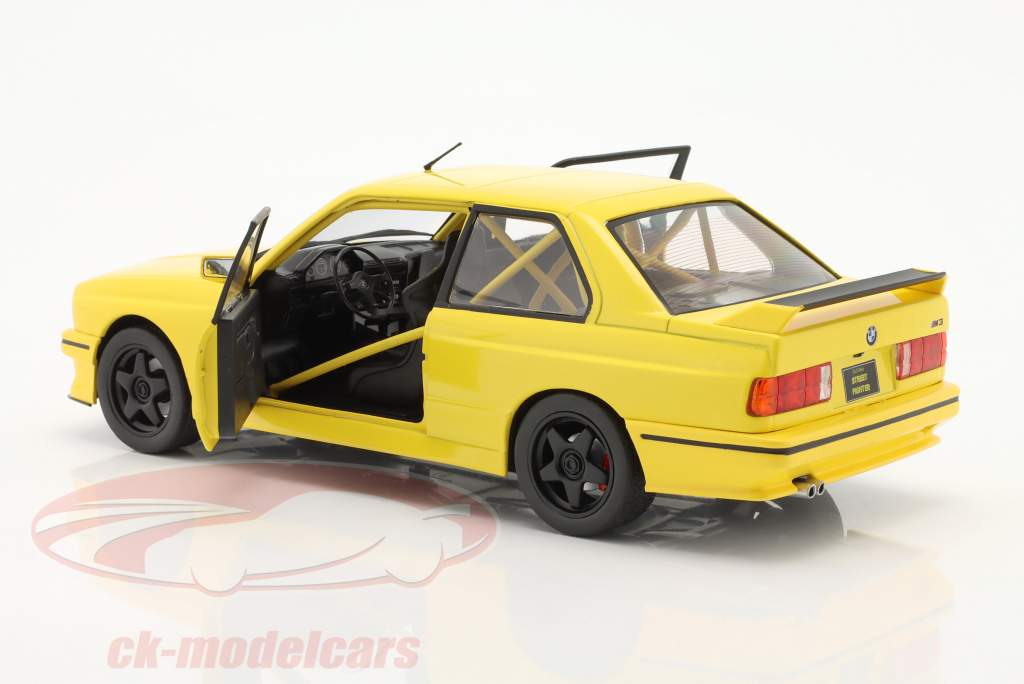 BMW M3 (E30) Street Fighter Año de construcción 1990 Dakar amarillo 1:18 Solido