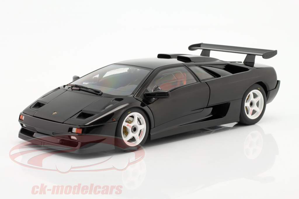 Lamborghini Diablo SV R Année de construction 1996 profond noir 1:18 AUTOart
