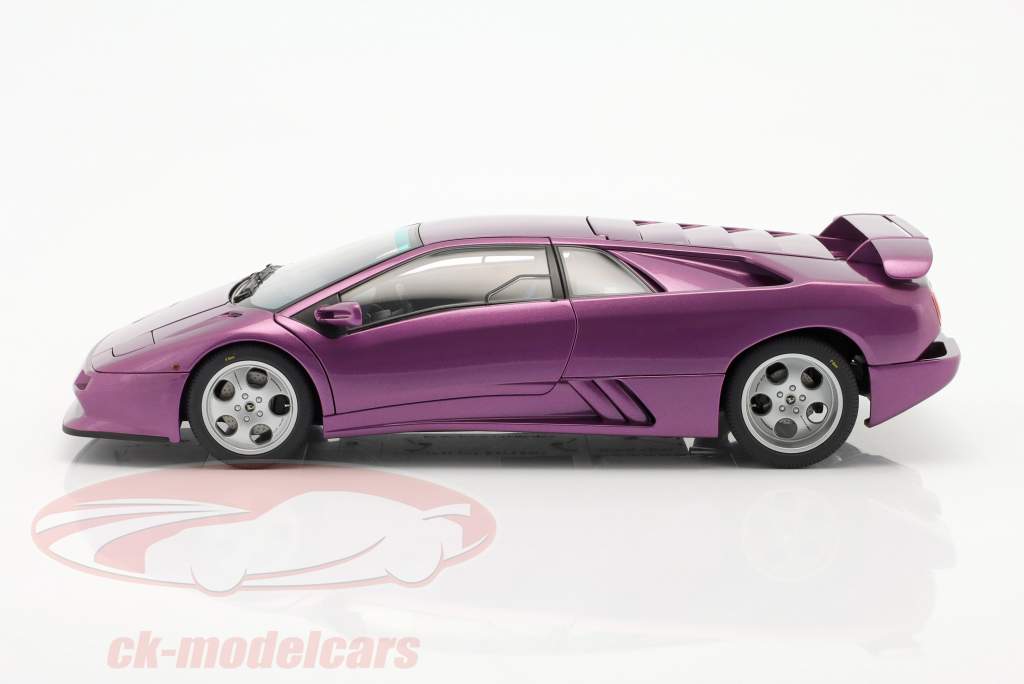 Lamborghini Diablo SE30 Baujahr 1993 violett metallic 1:18 AUTOart