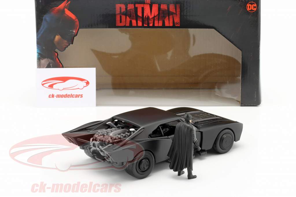 Batmobile と Batman 形 映画 The Batman (2022) 黒 1:24 Jada Toys