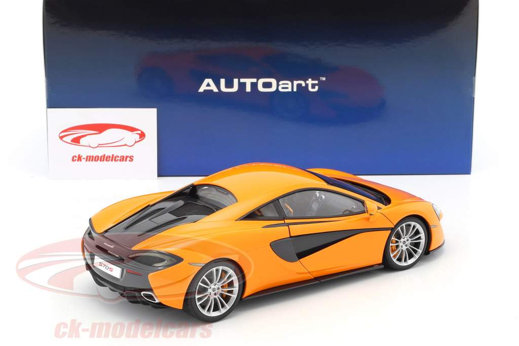 McLaren 570S Byggeår 2016 orange Med sølvfarvet hjul 1:18 AUTOart