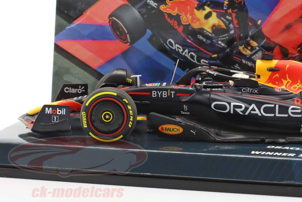 Max Verstappen Red Bull #1 Formel 1 Weltmeister 2022 1:43 Minichamps