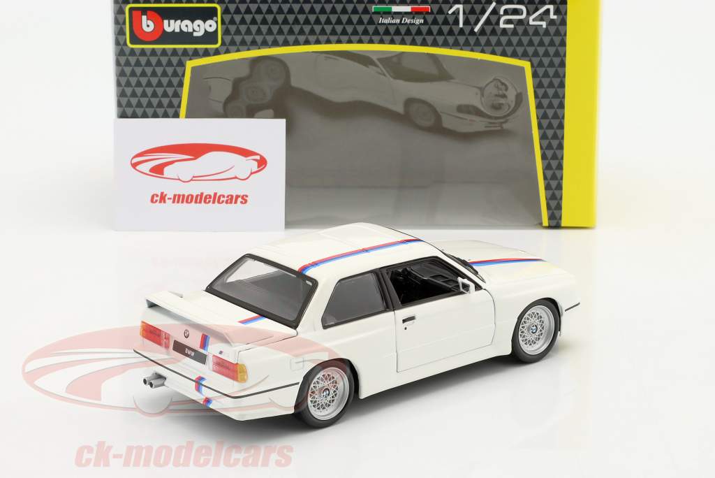 Bburago 1:24 BMW M3 (E30) Baujahr 1988 weiß 18-21100W Modellauto 