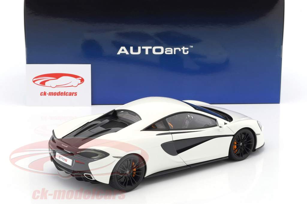 McLaren 570S Année de construction 2016 blanc avec noir jantes 1:18 AUTOart