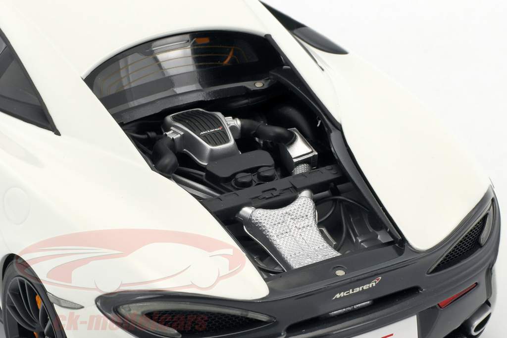 McLaren 570S year 2016 white with black rims 1:18 AUTOart