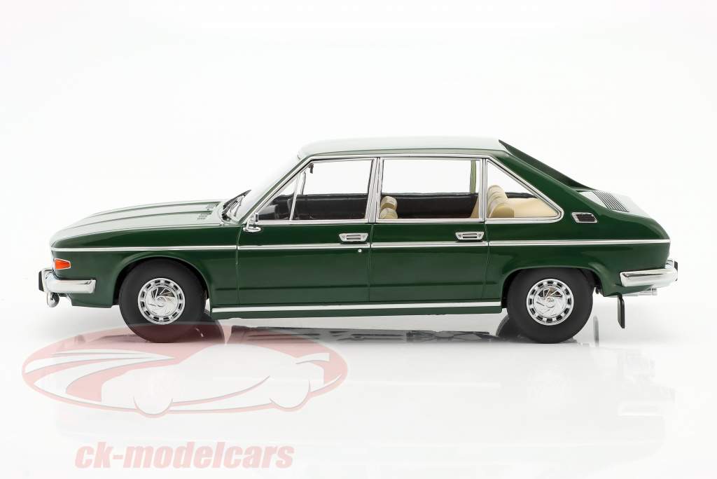 Tatra 613 Año de construcción 1979 verde oscuro 1:18 Triple9