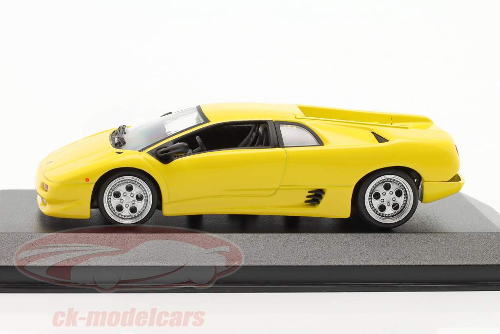 Lamborghini Diablo year 1994 yellow 1:43 Minichamps