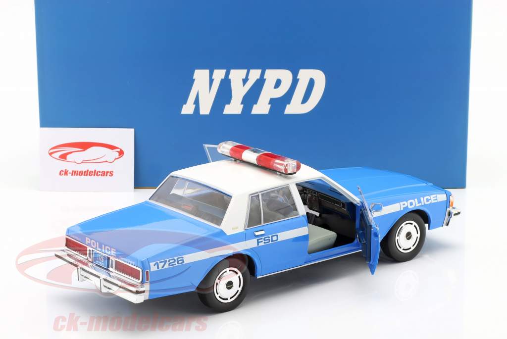 Chevrolet Caprice полиция New York (NYPD) Год постройки 1990 1:18 Greenlight